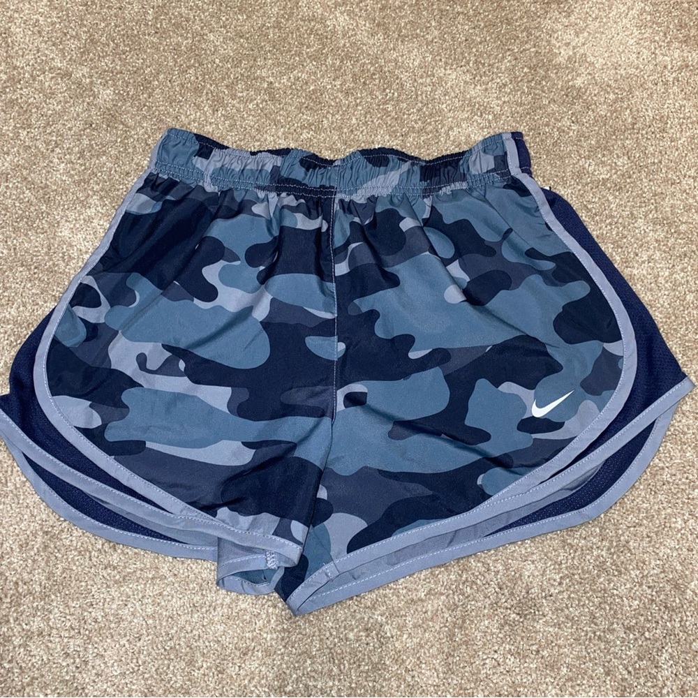 Nike Dri Fit Blue‎ Camouflage Lined Running Shorts Size Woman’s Small